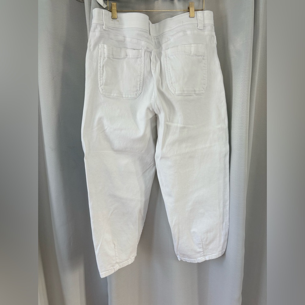 Democracy White Denim Cropped Jeans with tummy control - Picture 2 of 3